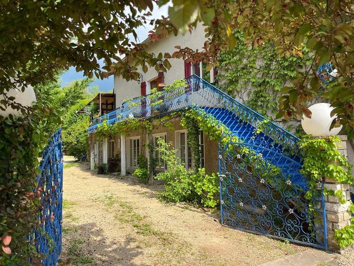 Chambre d’hôte pour 2 personnes, avec Terrasse ainsi que Jardin et Piscine