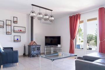 Cottage pour 6 personnes, avec terrasse et jardin à Siran