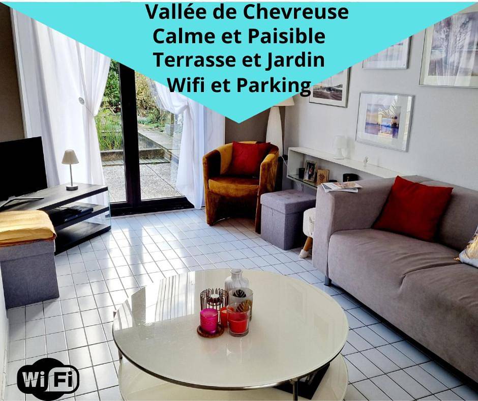 Appartement de vacances entier, Single Room in Saint-Rémy-lès-Chevreuse, Parc naturel régional de la Haute Vallée de Chevreuse