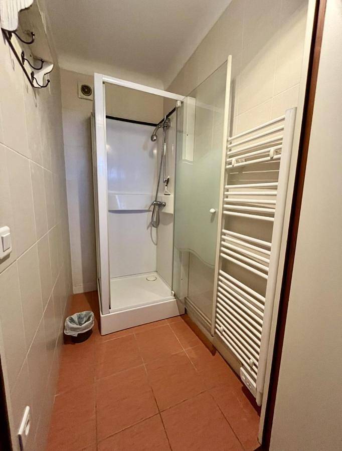 Location de vacances pour 8 personnes, avec Terrasse et Jardin à Dompierre-sur-Besbre - 4