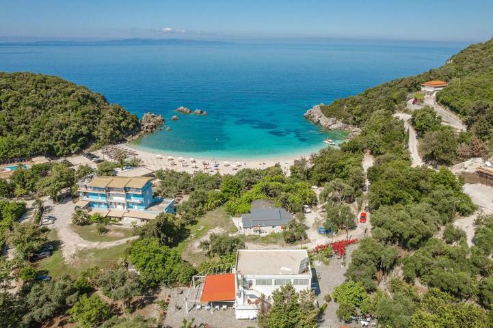 Vakantiewoning voor 2 personen, with uitzicht and balkon as well as tuin in Parga