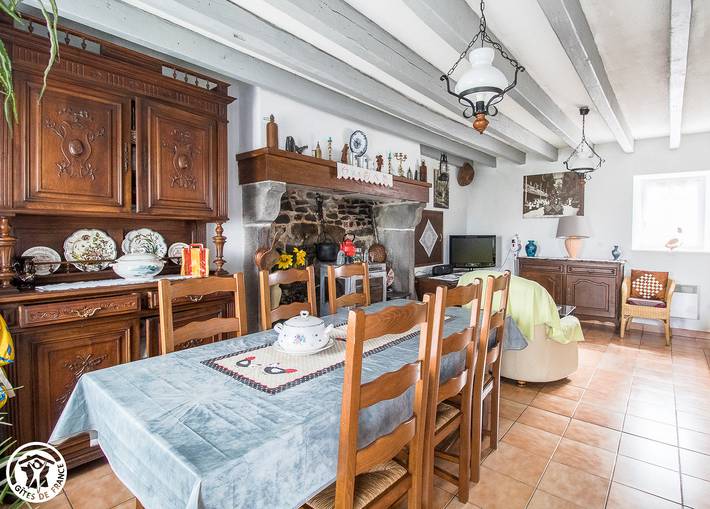 Gîte pour 4 personnes, avec jardin à Saint-Sauves-d'Auvergne - 2