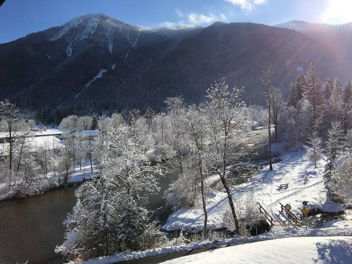 Ferienwohnung für 2 Personen, mit Ausblick und Balkon sowie Garten in Kreuth - 3