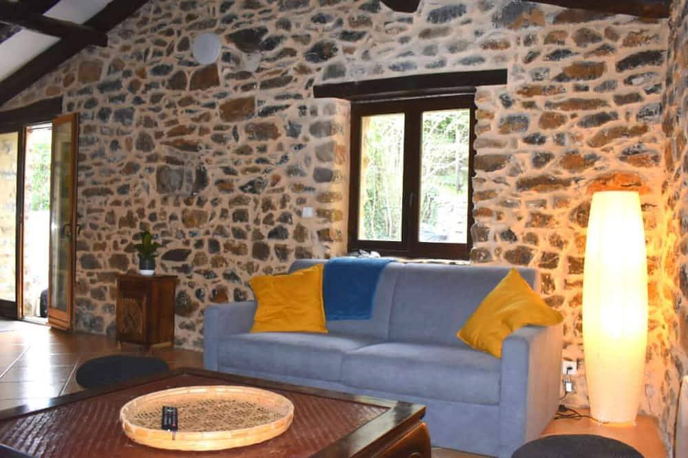 Gîte 3★ avec terrasse et piscine privée ★ Cévennes in Cros, Parc national des Cévennes