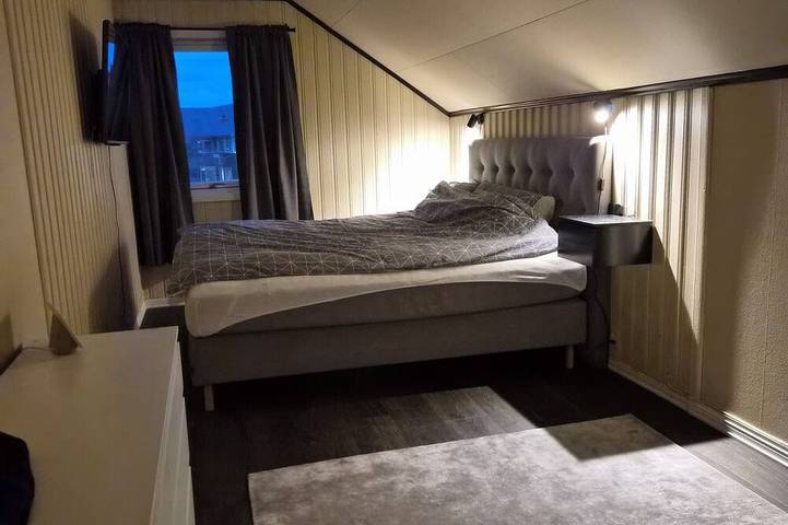 Moderne perle på Myre med boblebad og fjellutsikt in Øksnes