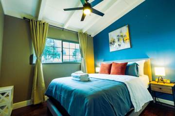 Vacation Rental for 6 Guests in San Mateo, San Mateo County, Picture 4