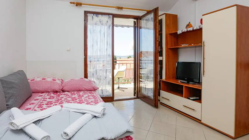 Studio für 2 Personen, mit Terrasse in Biograd na Moru - 4