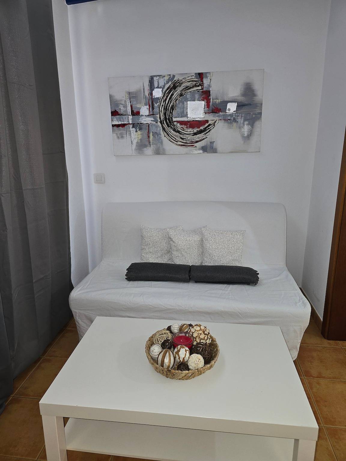 Casa Vacacional 'Rojo' con Vistas al Mar y Wi-Fi in La Graciosa, Parque Natural Archipiélago Chinijo