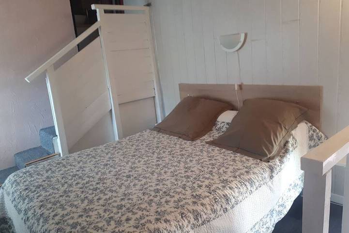 Gîte pour 2 personnes, avec terrasse ainsi que jacuzzi et jardin à Le Thoronet - 2