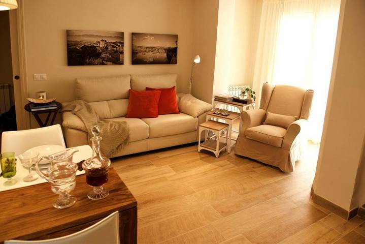 Gîte pour 4 personnes, avec vue et terrasse à Móra d'Ebre