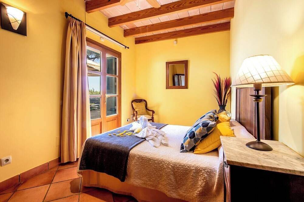 Villa Es Pinar avec piscine in Alaró, Majorque l'intérieur des terres