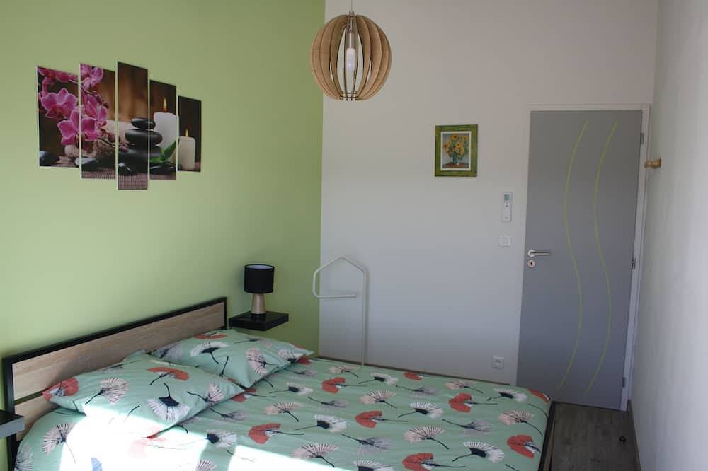 Etiquetado 4 * cabaña, piscina climatizada, climatizada, de 2 a 4 personas. in Carcès, Región Brignoles