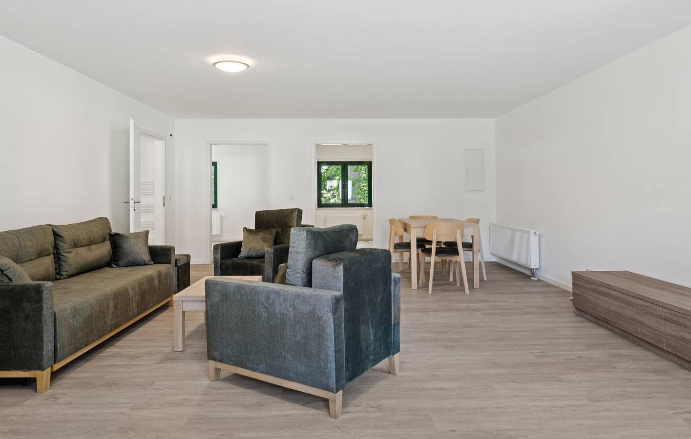 Ganze Ferienwohnung, Gemütliches Apartment am Strand mit WiFi und Parkplatz in Drewoldke, Juliusruh