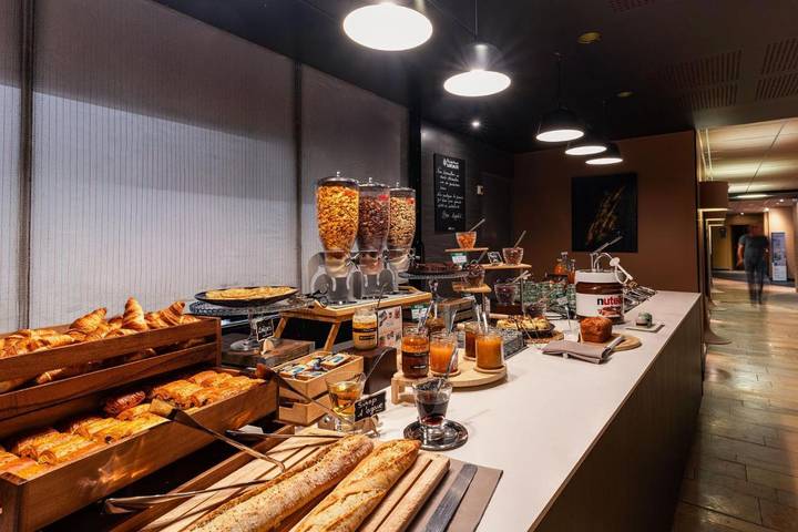 Hôtel pour 2 personnes, avec terrasse ainsi que piscine et vue, animaux acceptés à Langueux - 2