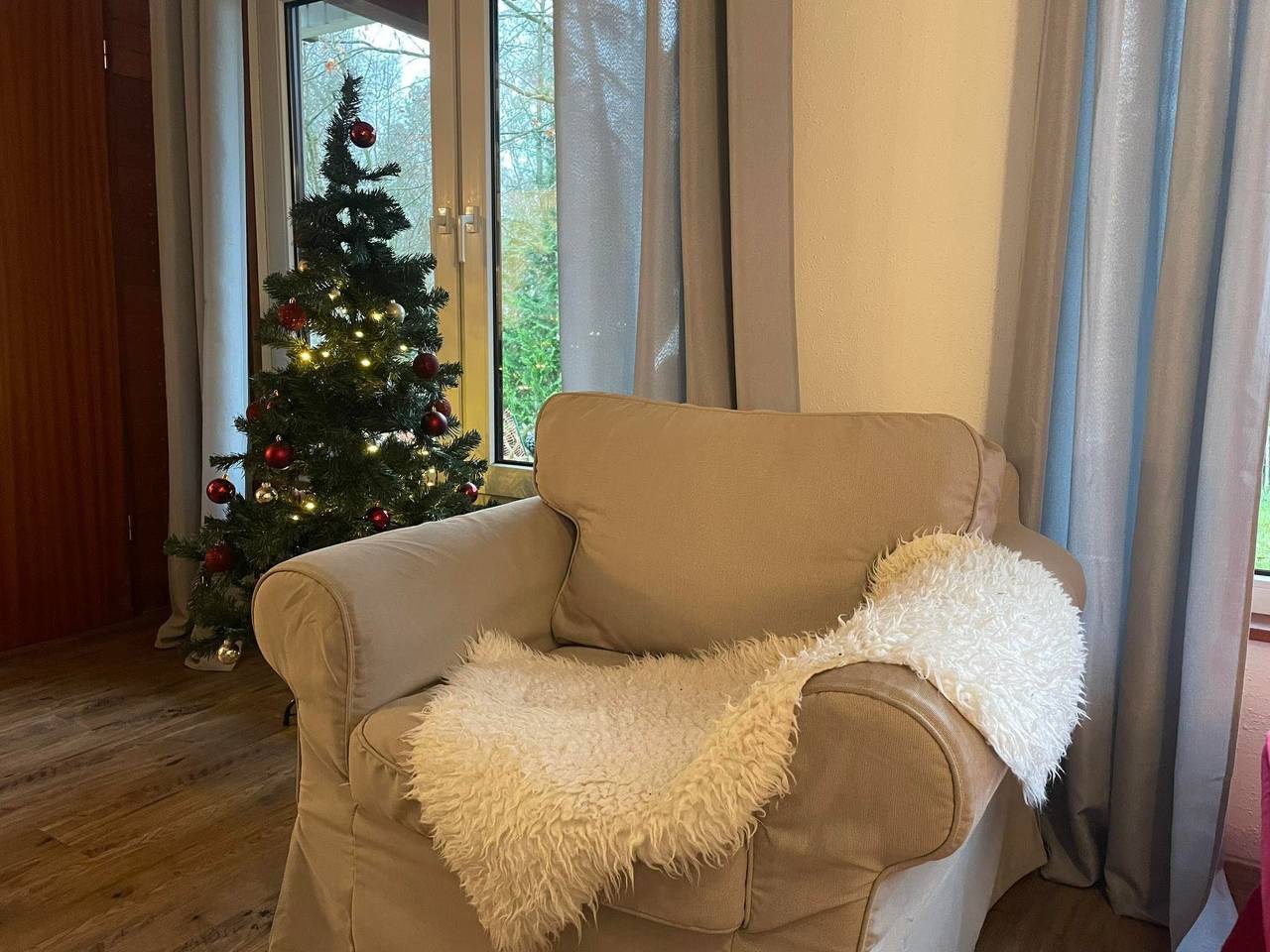 Idyllisches Ferienhaus mit Balkon und Garten in Silbersee, Frielendorf