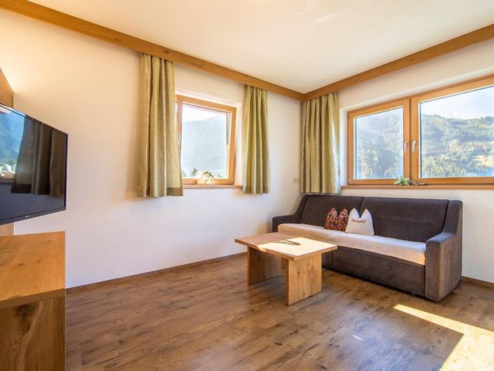 Geheel appartement, Mooi appartement vlak bij het skigebied in Gerlosberg, Bezirk Schwaz