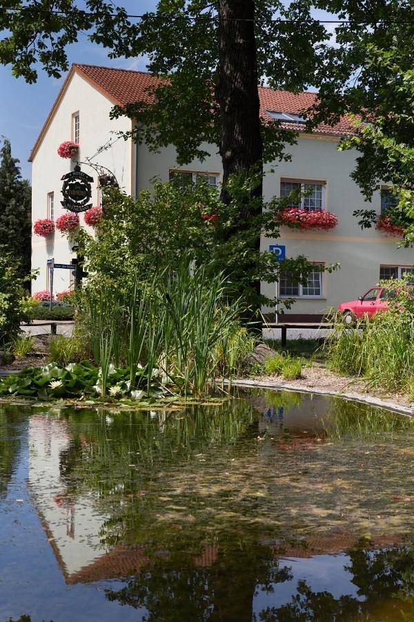 Hotel für 2 Personen, mit Terrasse und Ausblick in Luckenwalde
