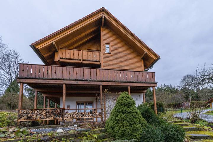 Ferienhaus für 14 Personen, mit Terrasse und Garten sowie Sauna und Whirlpool, mit Haustier - 1
