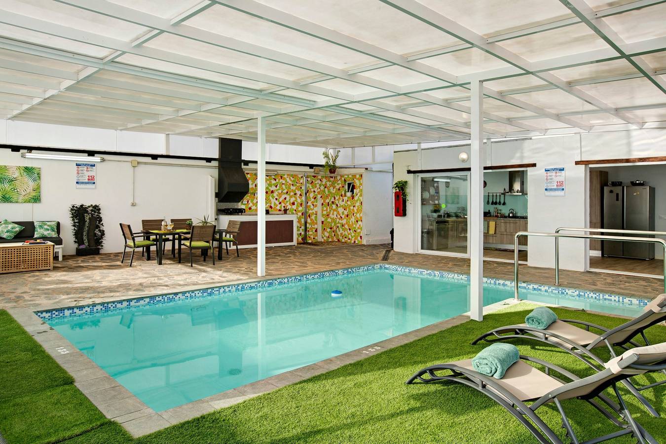 Ferienhaus 'Los Cipreses' mit Bergblick, Indoor Pool, Garten & Wlan in Ingenio, Gran Canaria Osten