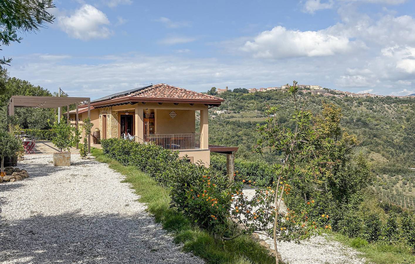 Appartamento moderno e spazioso vicino al centro di Rutino in Torchiara, Cilento
