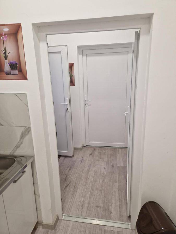 Gîte pour 4 personnes, avec terrasse dans Nova Gradiska