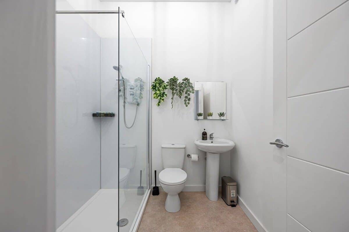 Entire apartment, Modern 2 Bedroom Apartment in Belfast East Village in Belfast, County Down