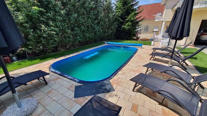 Ganze Ferienwohnung, Ferienwohnung mit Kinderspielplatz und Balkon in Siofok, Siófok und Umgebung