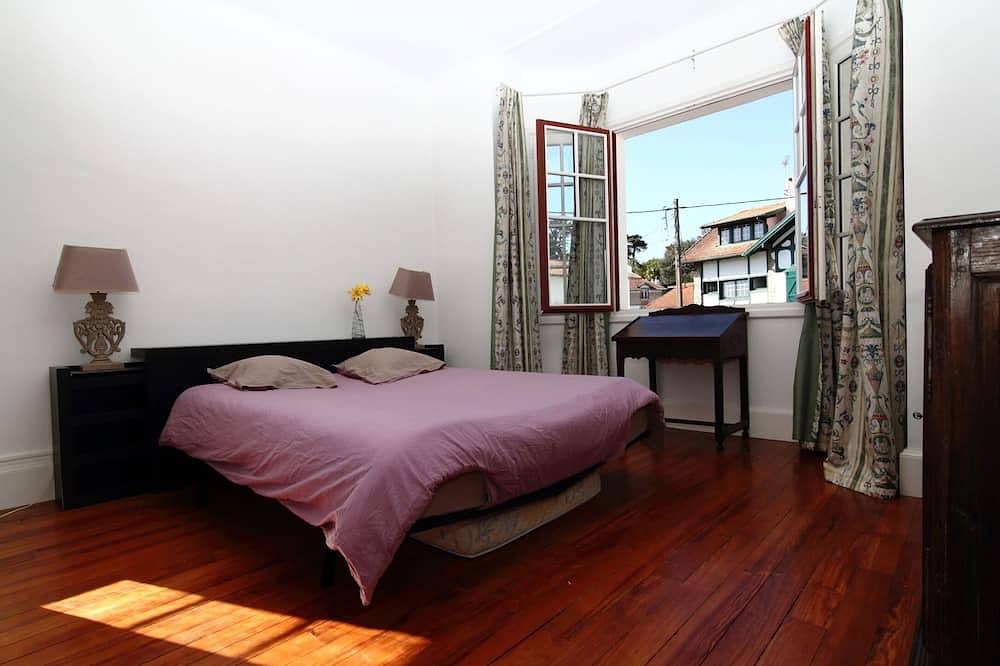 Character villa in exclusive area of St. Jean de Luz 300 m from the beach in Saint-Jean-de-Luz, Région de Bayonne