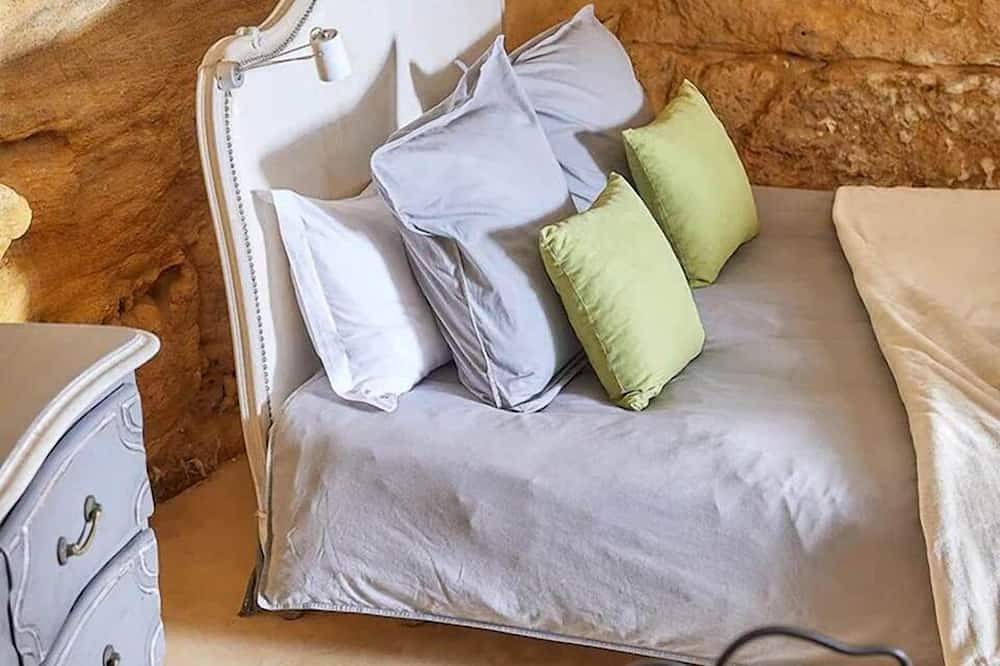 La Suite Troglodyte in Vitrac, Périgord Noir