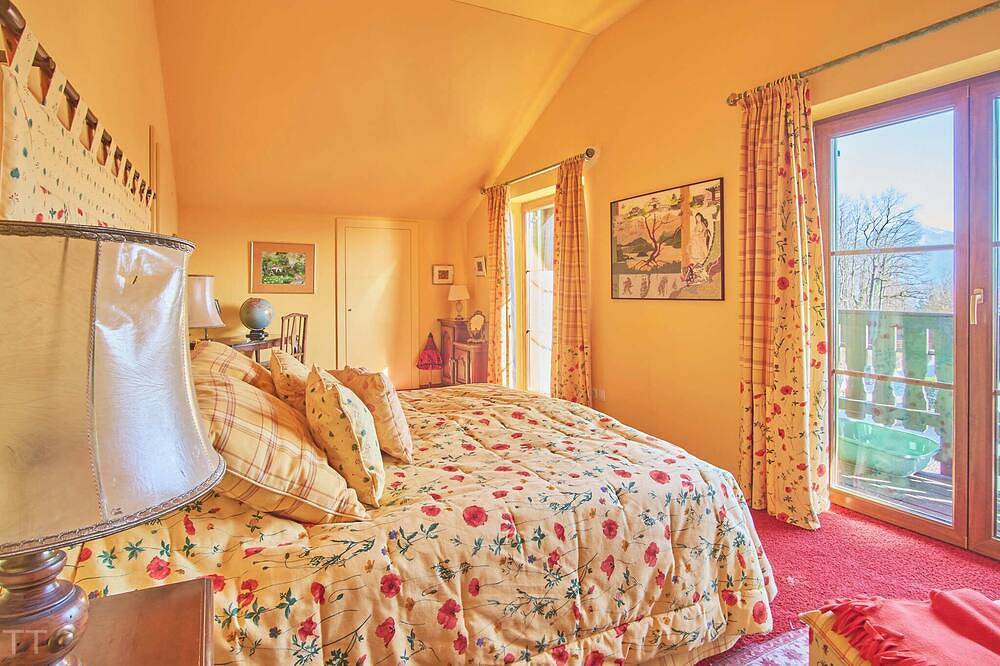 Ganze Wohnung, Gemütliche und großzügige Wohnung mit Garten in Salzkammergut-Berge, Mondsee (Stadt)