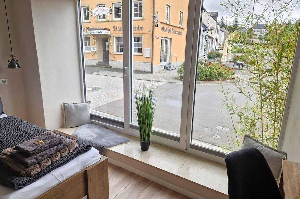 Ganze Wohnung, 2-Bett-Appartement Nr. 1 - Gästehaus am Viehmarkt in Hillesheim, Vulkaneifel