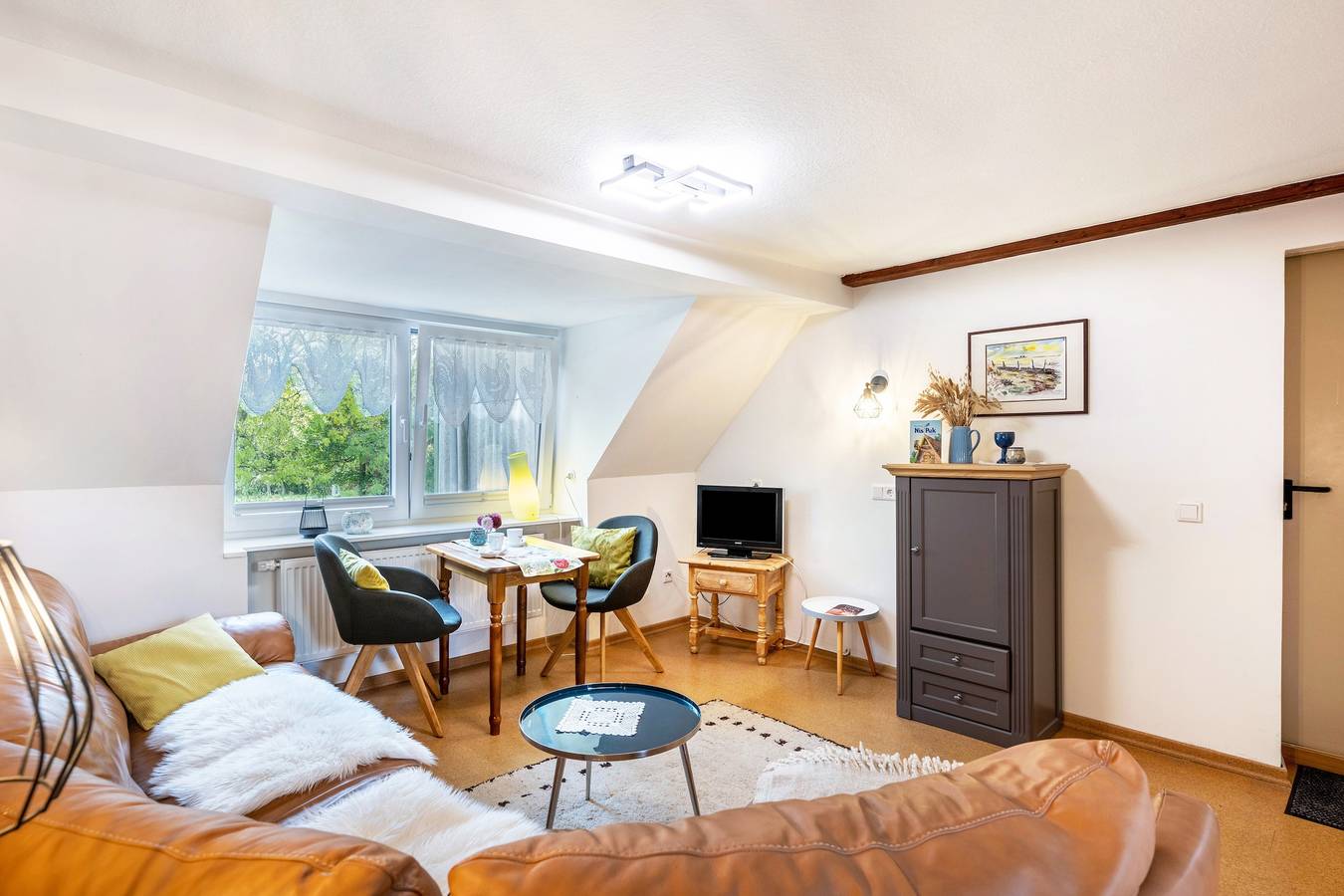 Entire apartment, Apartment 'Ferienwohnung Nis Puk' with Private Terrace, Shared Garden and Wi-Fi in Nordstrand (Municipality), Nordstrand