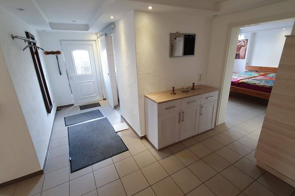 Ganze Wohnung, Moderne, Top ausgestattete, ruhige, barrierefreie Ferienwohnung in Primstal, Nonnweiler