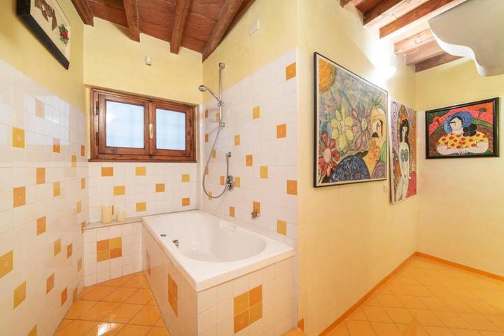 Gîte pour 7 personnes, avec terrasse dans Port de Sant Ambrogio - 4