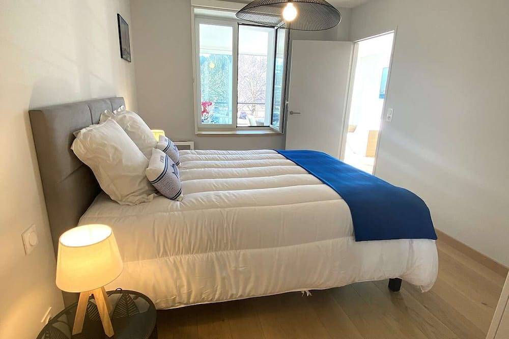 Appartement entier, La Forêt-Fouesnant centre, bel appartement, golf à pied, vue mer in La Forêt-Fouesnant, Côte de Cornouaille