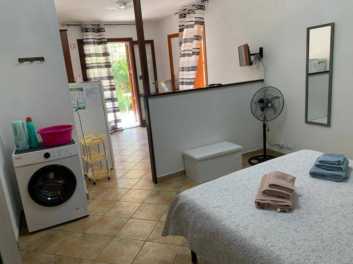 Holiday Home with garden view in Spiaggia del Cannone, Tropea