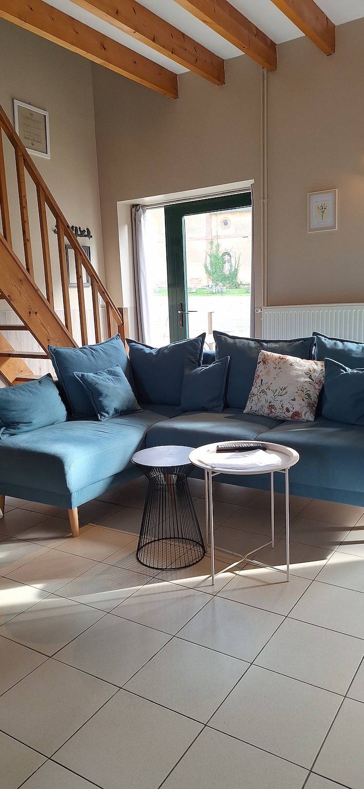 Casa vacacional 'La Maisonnette Du Meslay' con terraza privada, jardín compartido y Wi-Fi in Fyé, Sarthe