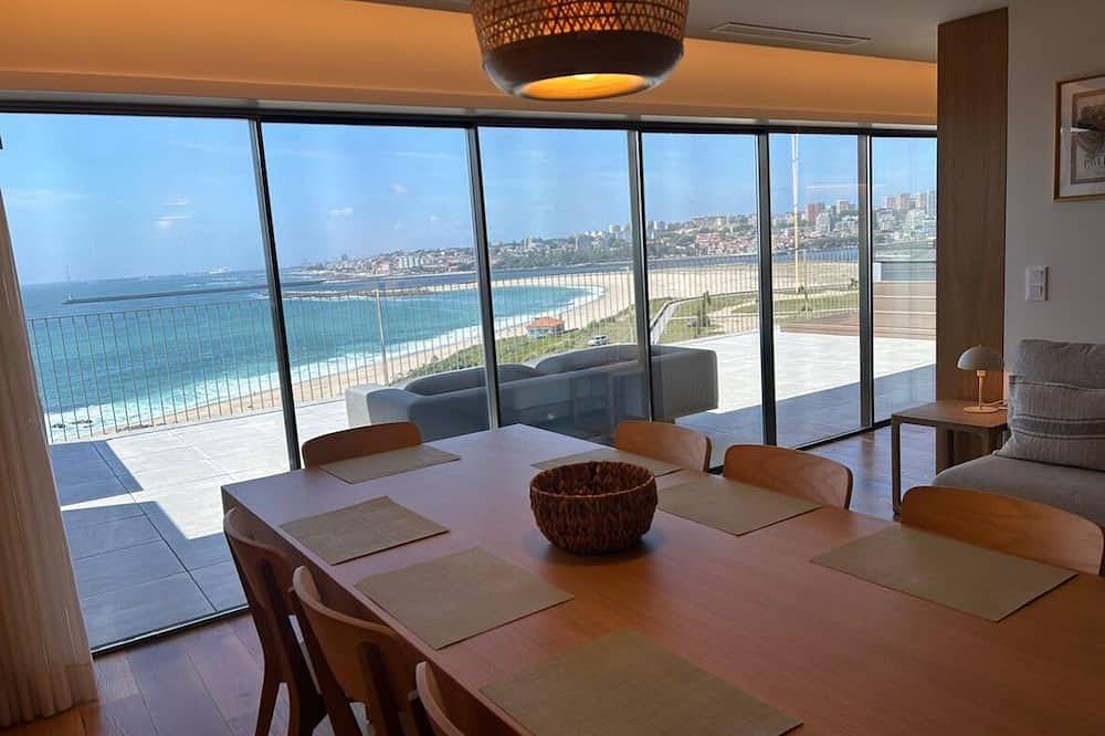 Ganze Wohnung, Porto Neptune Terrace with wonderful ocean and river view! in Canidelo, Porto Distrikt