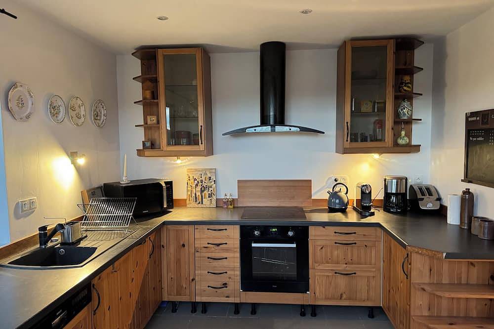Maisonette in a green setting with a breathtaking view in Vienne (Isère), Vienne region