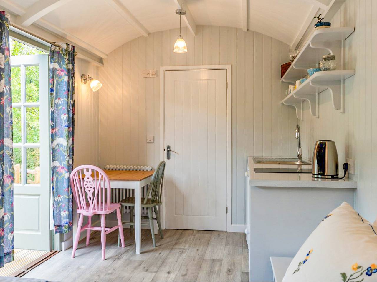 Fig Tree Shepherds Hut in Bridport, Dorset