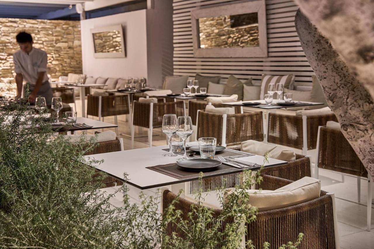 Ios Palace Hotel & Spa in Mylopotas, Chora (Ios)