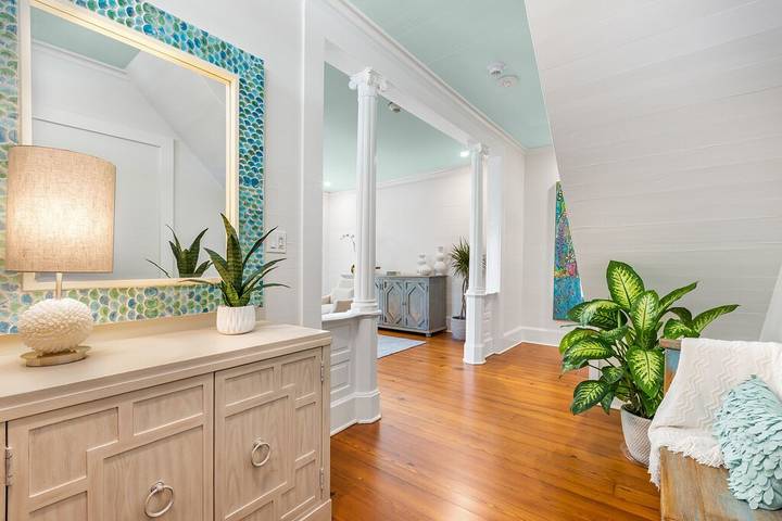 Holiday rental for 2 people, with garden and balcony as well as pool in Key West