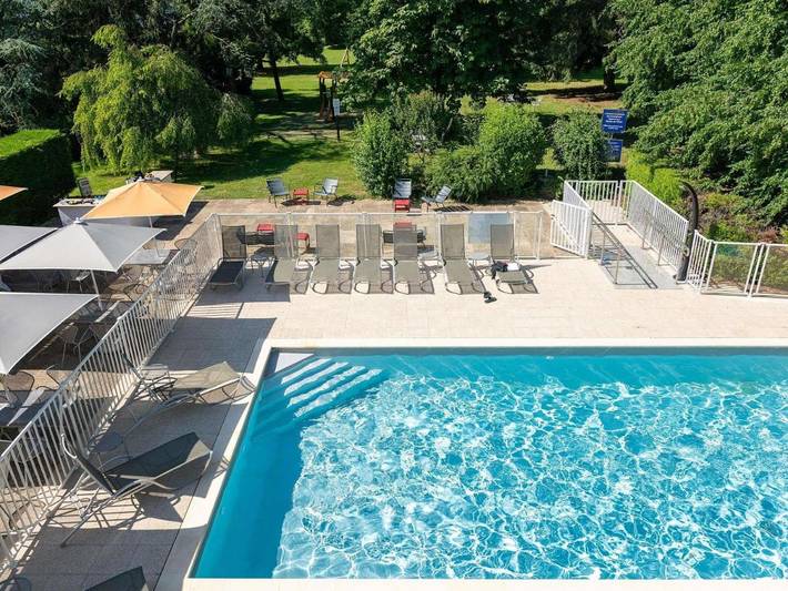 Hôtel pour 4 personnes, avec piscine et jardin, animaux acceptés
