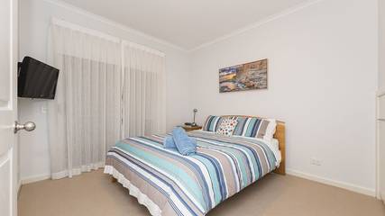 Holiday Home for 4 People in Inverloch, Bass Coast Shire, Photo 4