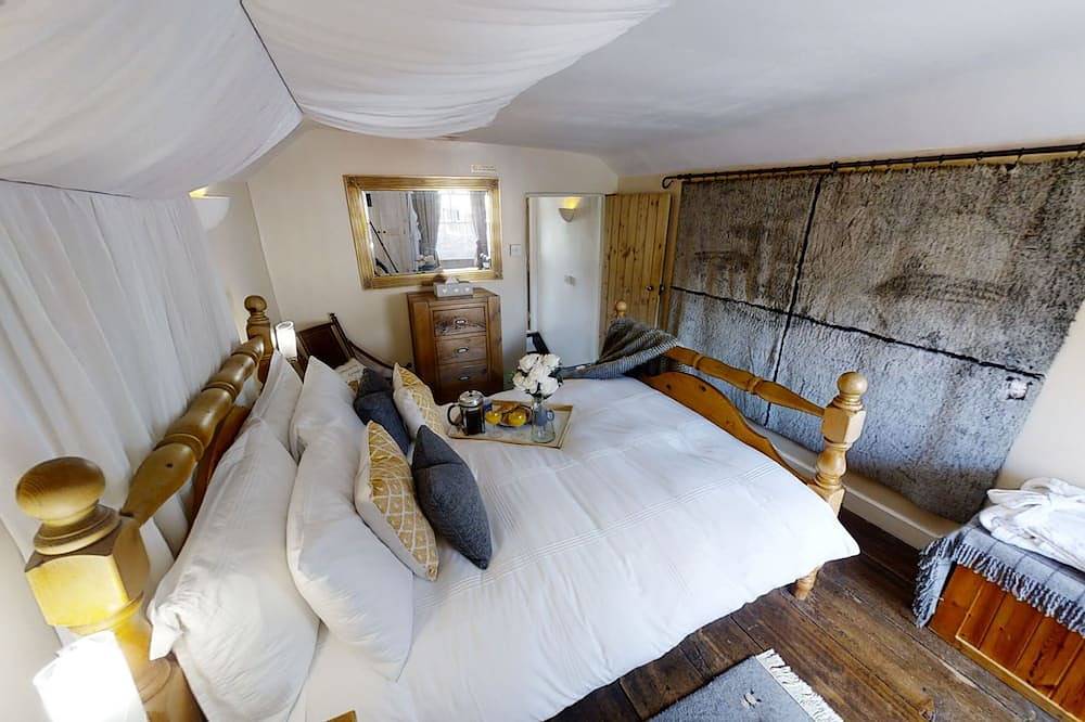 Thimble Cottage, Youlgreave lovely stone cottage for 2 with Woodburner and Wifi in Youlgreave, Derbyshire