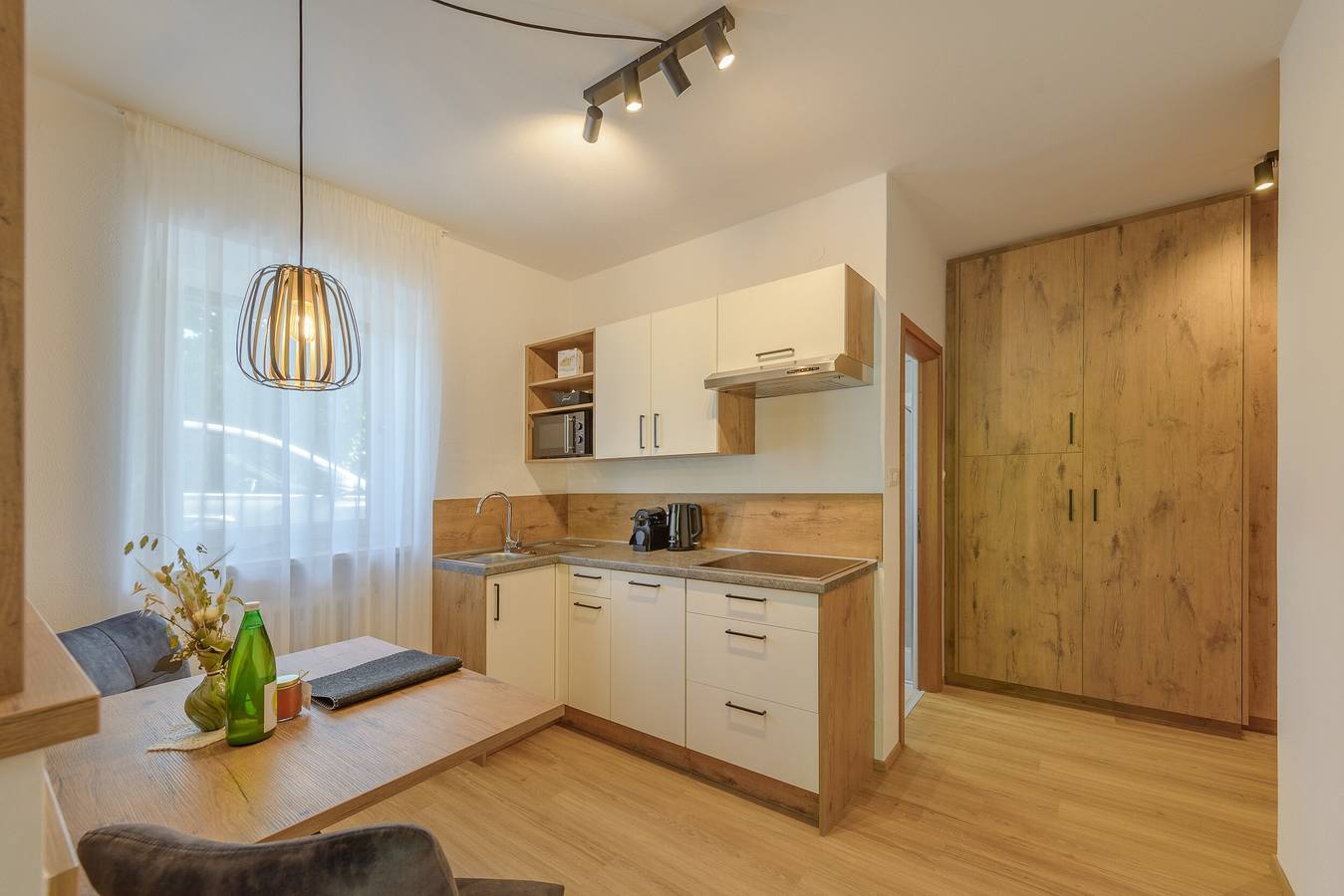 Ganze Wohnung, Ferienwohnung Seerast - Kalterer See  in St. Josef am See, Kaltern an der Weinstraße