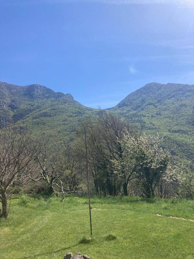Gîte pour 4 personnes, avec vue et jardin à Utelle - 2