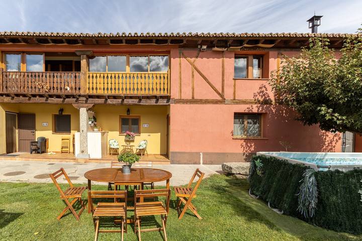 Casa de vacaciones para 9 personas, con jardín en Alto Tormes - 2