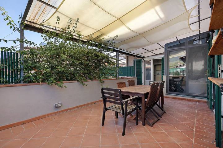 Vakantiehuis 'La Colombaia Dei Pagliai' met Privéterras, Privétuin en Wi-Fi in Seravezza, Italiaanse Rivièra