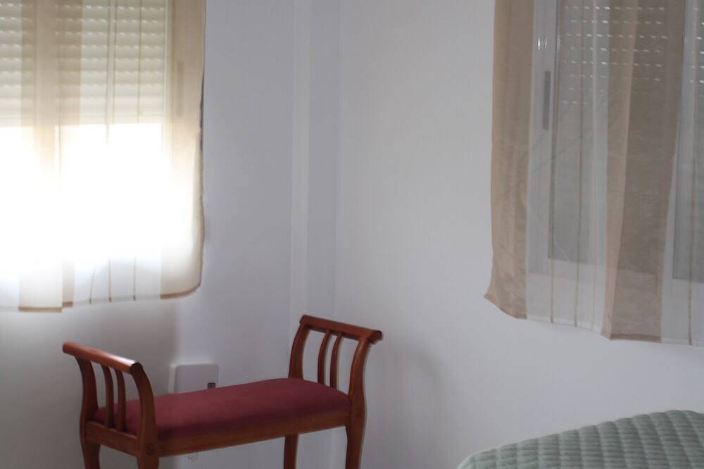 Casa Vacacional 'La Pincelada de Mágina' con Piscina Privada, Terraza Privada y Aire Acondicionado in Bedmar, Bedmar y Garcíez